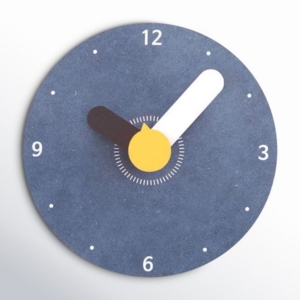 DEEP BLUE Suede Texture Clock – นาฬิกาสีน้ำเงินเข้มพื้นผิวหนังกลับ