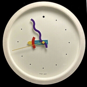 DECONSTRUCTED Bauhaus Clock – นาฬิกา Bauhaus Abstract**