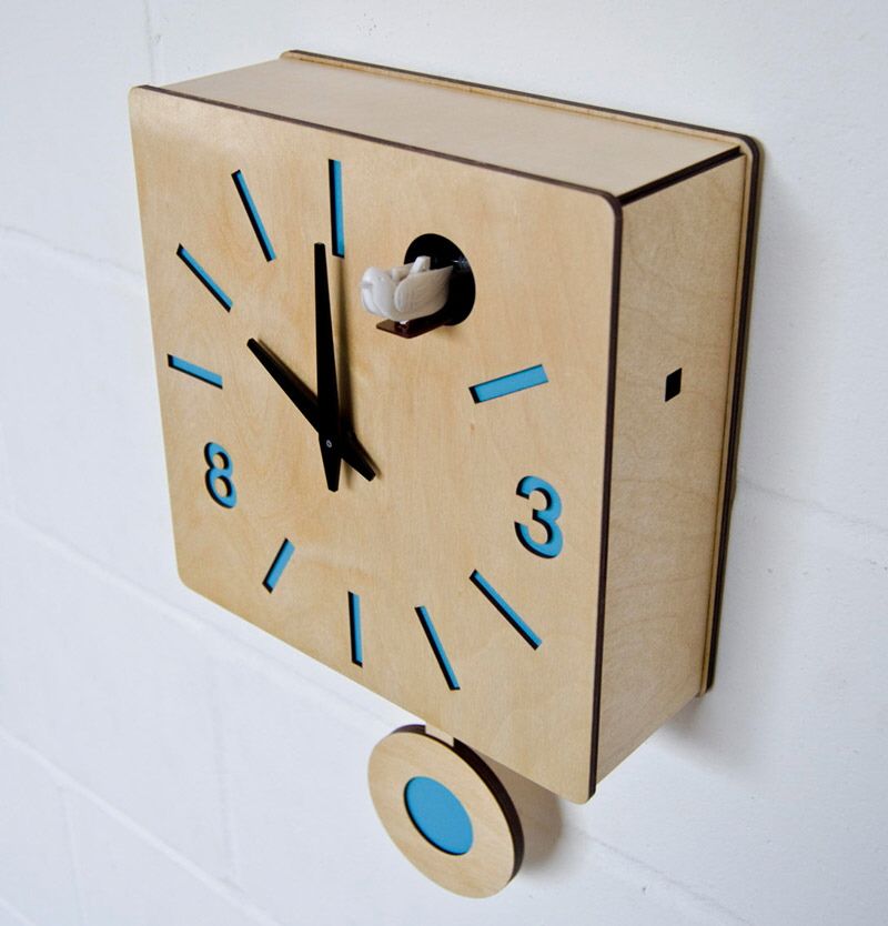 WOOD CUCKOO Cube Clock – นาฬิกานกกาเหว่าไม้ทรงลูกบาศก์**